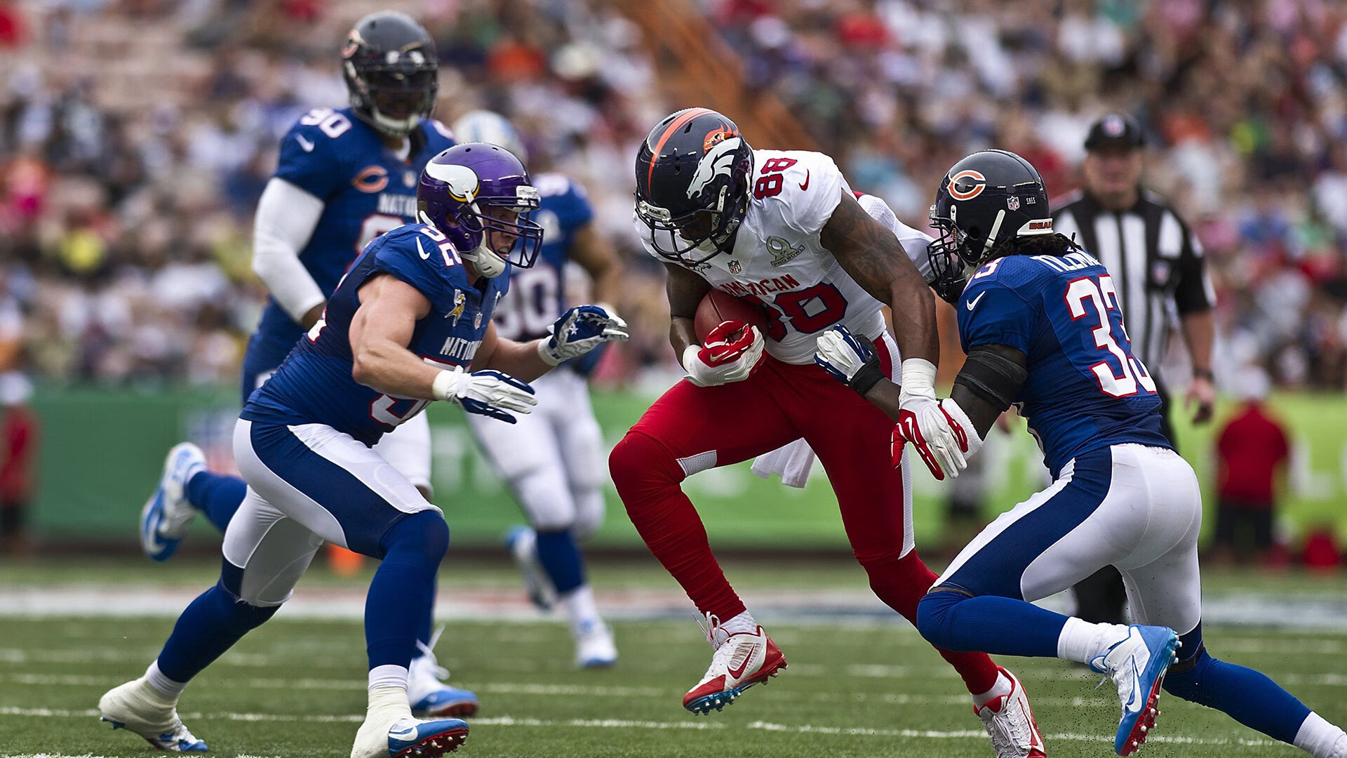 年轻门将神扑三连，助力胜利，足球年轻门将